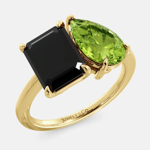 Toi et Moi ring with an emerald-cut Onyx and a pear-cut Peridot.